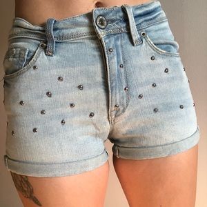 Bullhead studded denim shorts